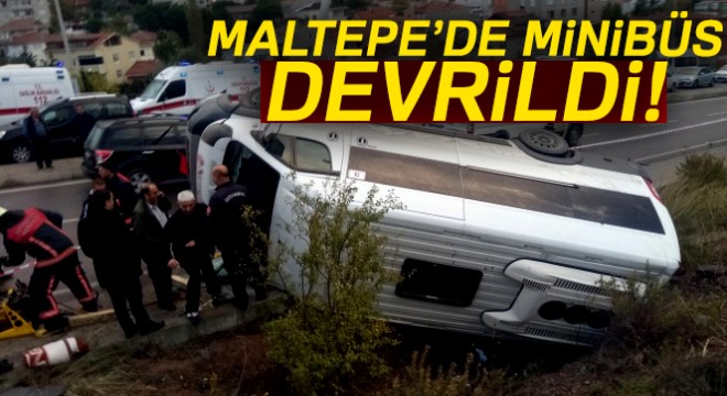 İstanbul Maltepe de minibüs devrildi