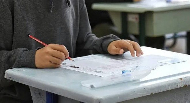 LGS Maratonu Başladı: 1 Milyondan Fazla Öğrenci Sınavda